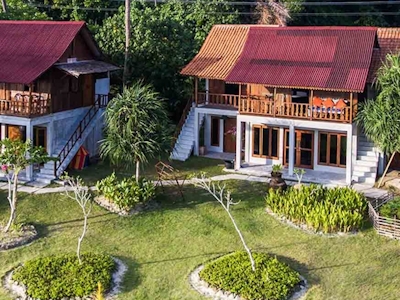Private villas at Mahi Mahi Resort