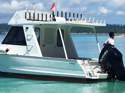 Ratu Ombak is a brand new boat fitted with a 250 hp Suzuki outboard