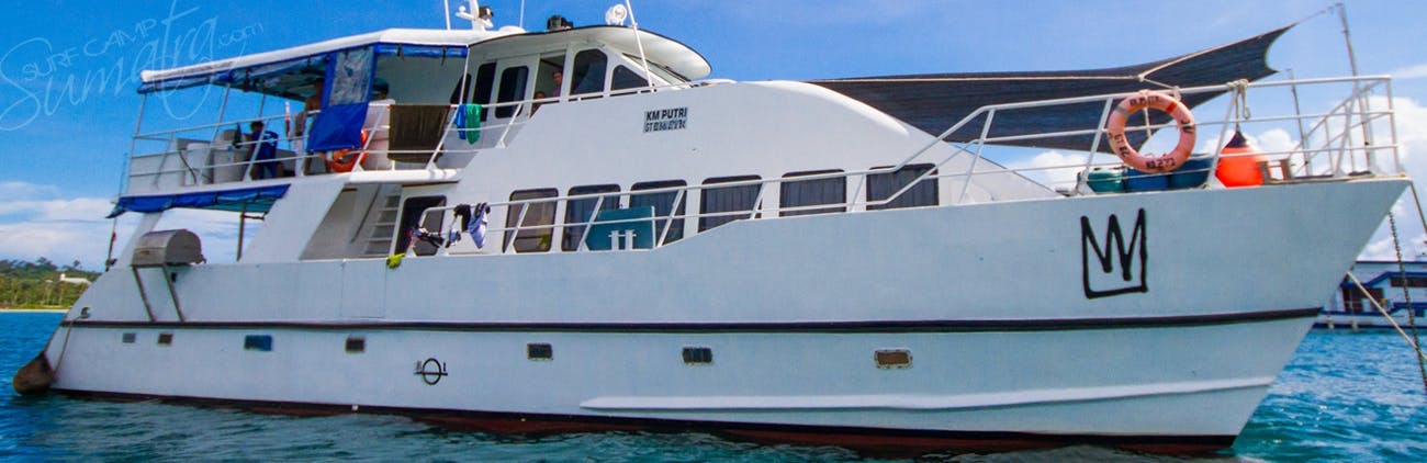 The King Millenium 2 surf charter